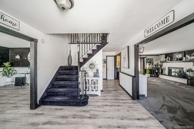 14 Ormand Avenue, Medford, NY 11763