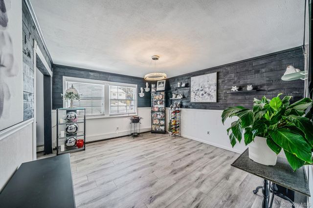 14 Ormand Avenue, Medford, NY 11763