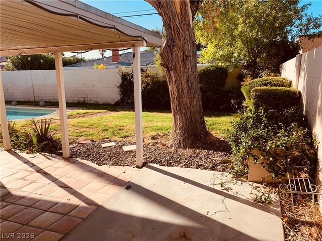 2901 Burton Avenue, Las Vegas, NV 89102