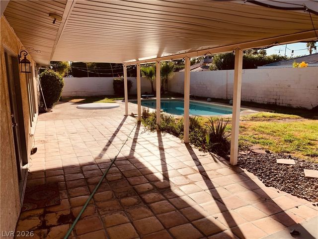 2901 Burton Avenue, Las Vegas, NV 89102