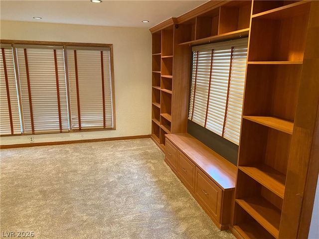 2901 Burton Avenue, Las Vegas, NV 89102