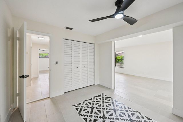 166 Sparrow Drive 1a, Royal Palm Beach, FL 33411