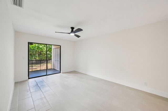 166 Sparrow Drive 1a, Royal Palm Beach, FL 33411