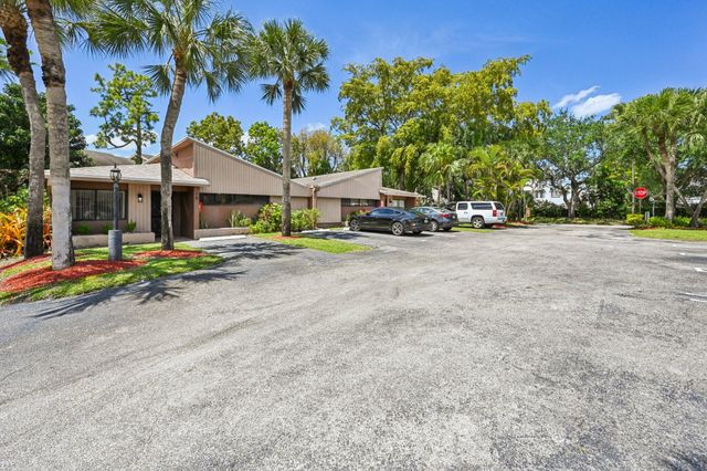 166 Sparrow Drive 1a, Royal Palm Beach, FL 33411