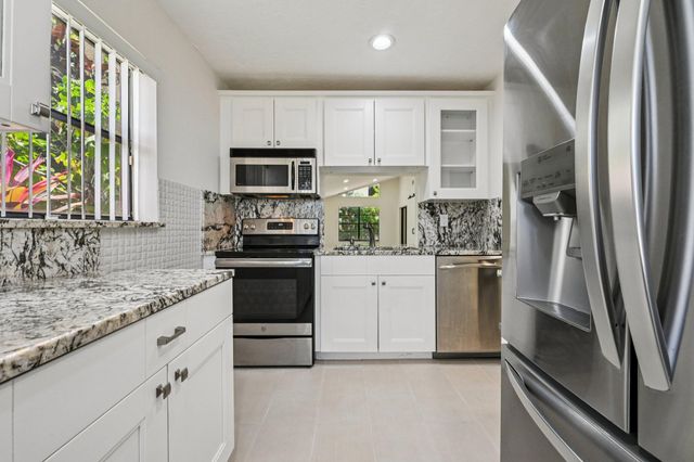 166 Sparrow Drive 1a, Royal Palm Beach, FL 33411