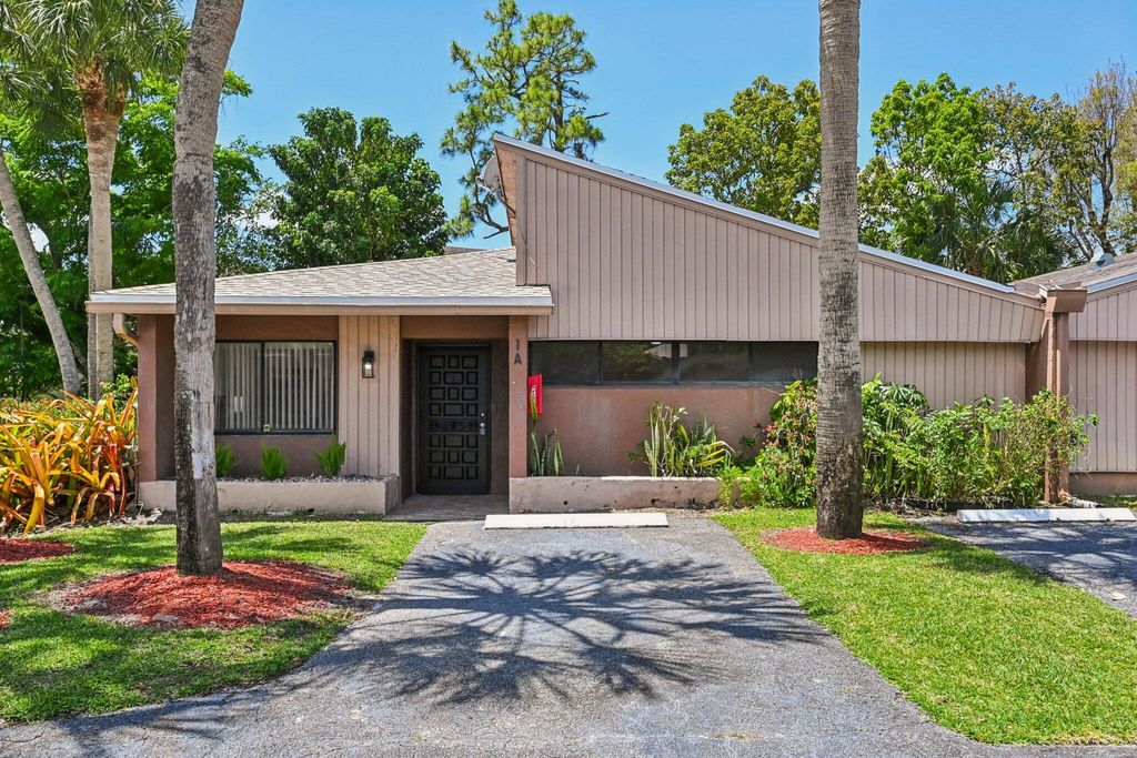 166 Sparrow Drive 1a, Royal Palm Beach, FL 33411