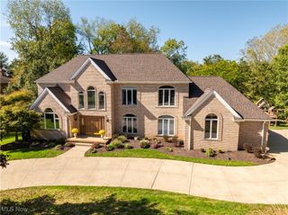 6843 Chillingsworth Circle NW, Canton, OH 44718