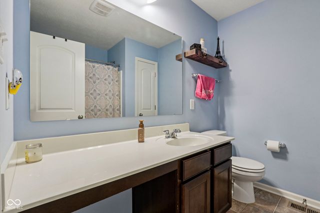 1476 Padana Drive, Greenwood, IN 46143