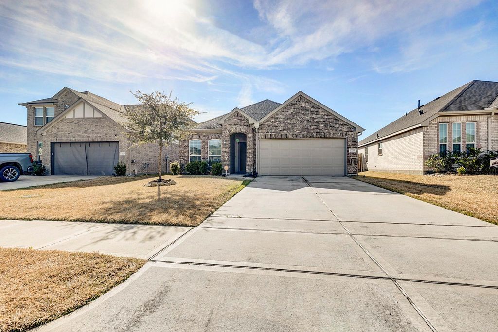 10033 Swift Fox Court, Magnolia, TX 77354