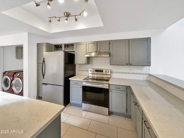 334 W LODGE Drive, Tempe, AZ 85283