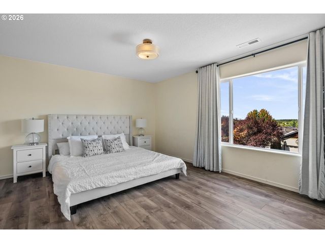 3238 Nw PACIFIC RIM Dr, Camas, WA 98607