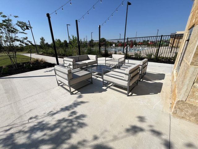 125 Watkinville RD, Hutto, TX 78634