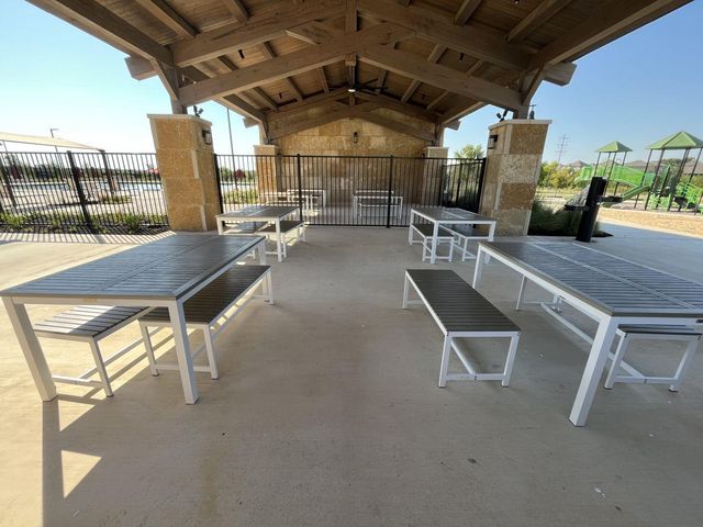 125 Watkinville RD, Hutto, TX 78634