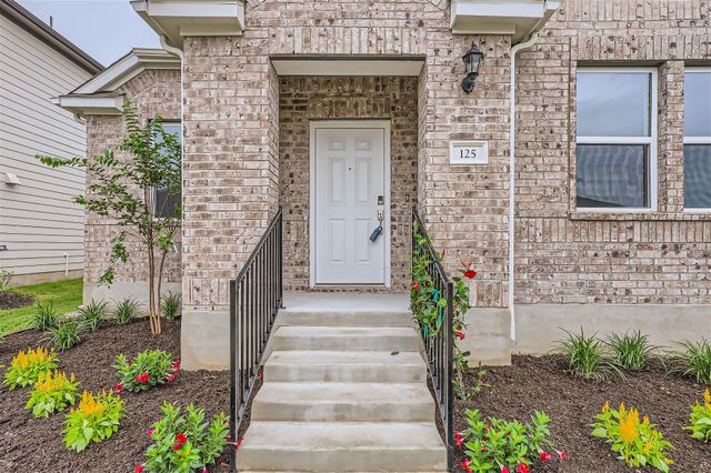 125 Watkinville RD, Hutto, TX 78634