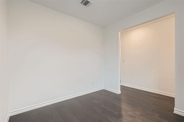 125 Watkinville RD, Hutto, TX 78634