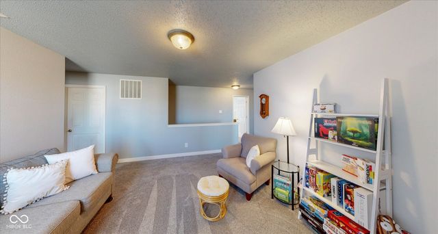 782 Runnymede Court, Greenfield, IN 46140