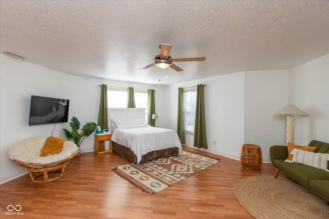 782 Runnymede Court, Greenfield, IN 46140