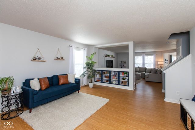 782 Runnymede Court, Greenfield, IN 46140