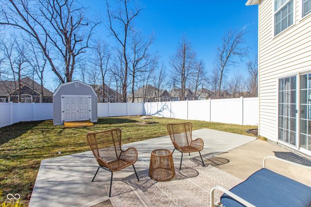 782 Runnymede Court, Greenfield, IN 46140