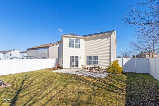 782 Runnymede Court, Greenfield, IN 46140