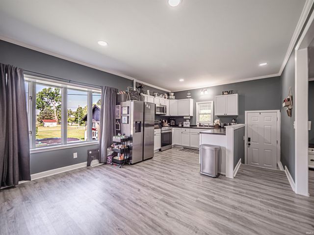 1005 E Porter Street, Winslow, IN 47598