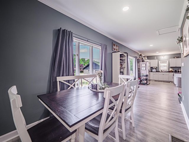 1005 E Porter Street, Winslow, IN 47598