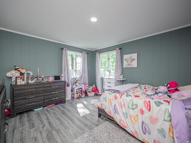 1005 E Porter Street, Winslow, IN 47598