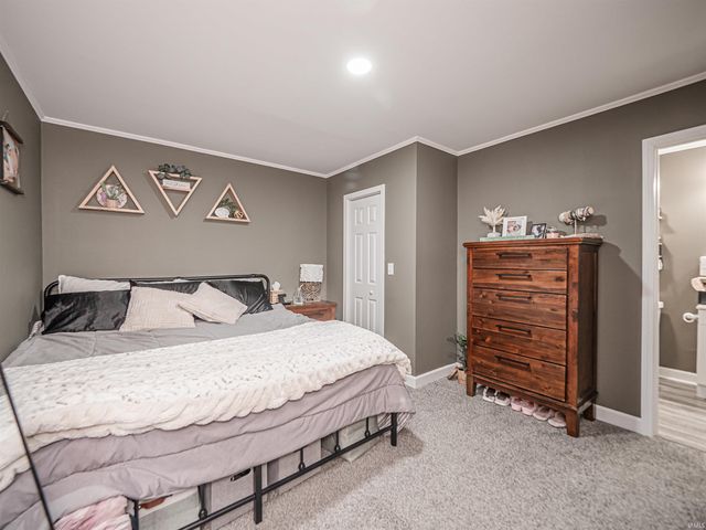 1005 E Porter Street, Winslow, IN 47598