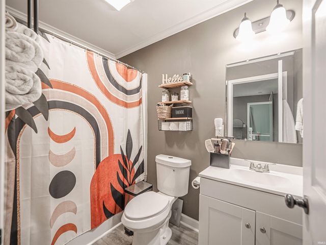 1005 E Porter Street, Winslow, IN 47598