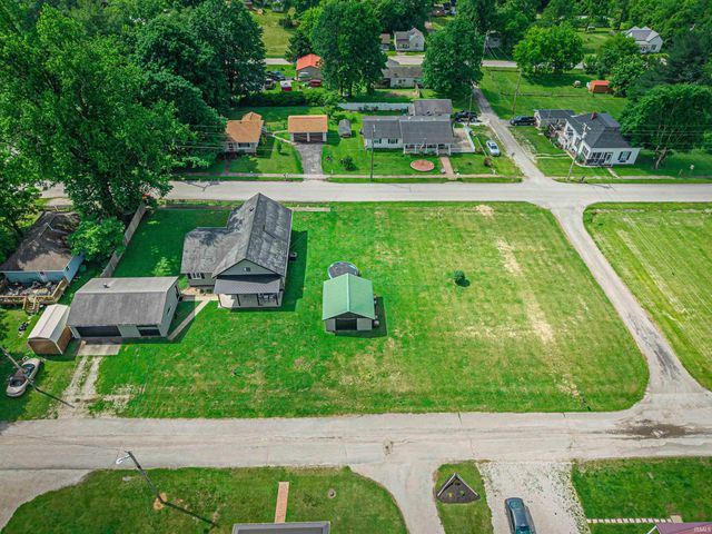 1005 E Porter Street, Winslow, IN 47598