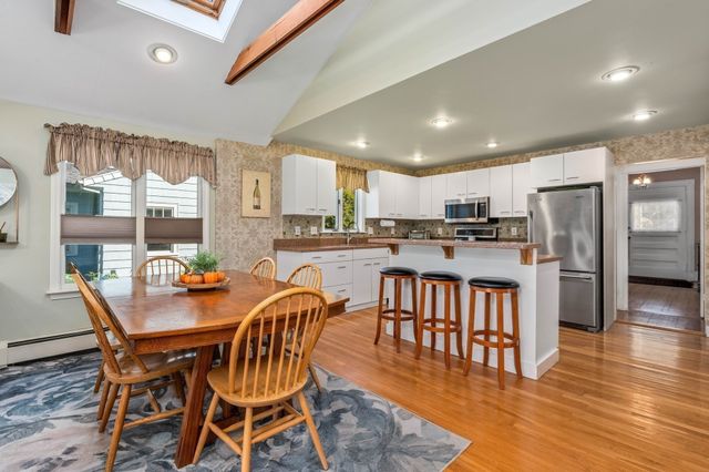 763 Webster St, Needham, MA 02492