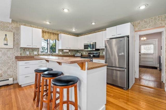 763 Webster St, Needham, MA 02492