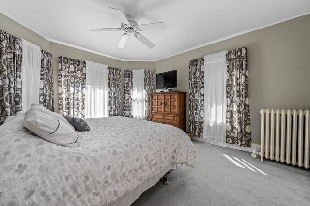 763 Webster St, Needham, MA 02492