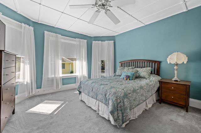 763 Webster St, Needham, MA 02492