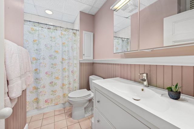 763 Webster St, Needham, MA 02492