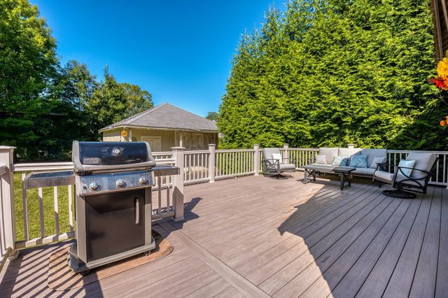 763 Webster St, Needham, MA 02492