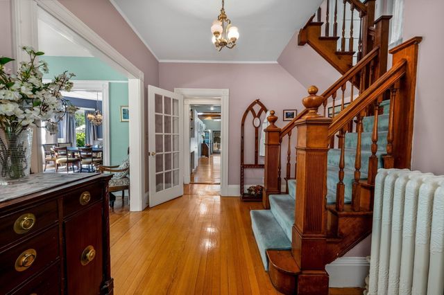 763 Webster St, Needham, MA 02492