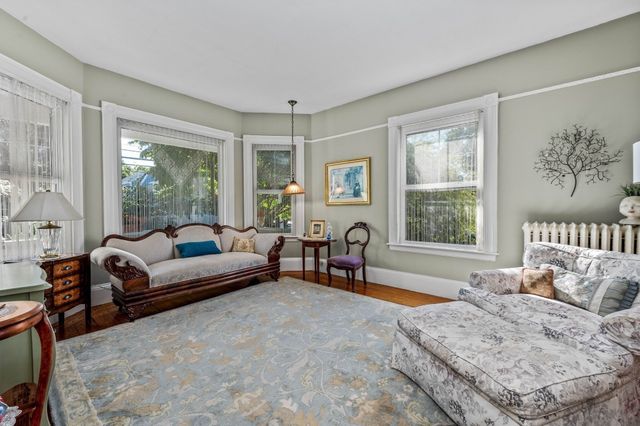 763 Webster St, Needham, MA 02492