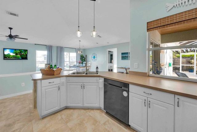 5464 NW Milner Drive, Port St. Lucie, FL 34983