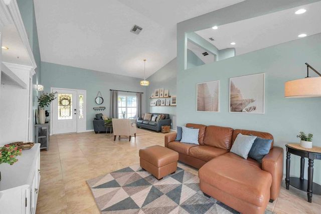 5464 NW Milner Drive, Port St. Lucie, FL 34983
