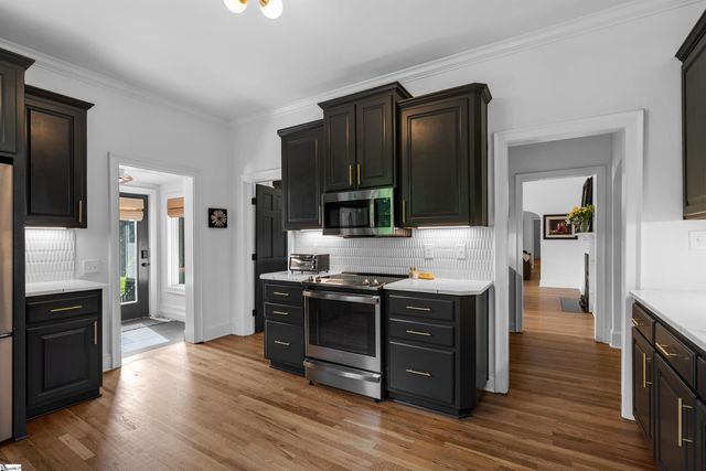 318 Gassaway Street, Central, SC 29630