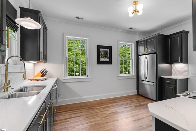 318 Gassaway Street, Central, SC 29630