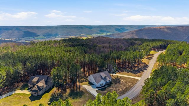 405 Boone Pass, Jasper, TN 37347