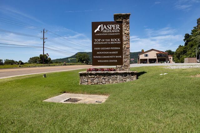 405 Boone Pass, Jasper, TN 37347
