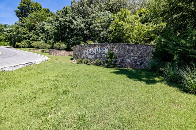 405 Boone Pass, Jasper, TN 37347