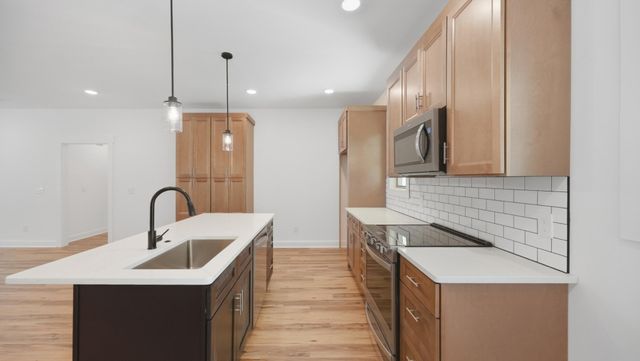 405 Boone Pass, Jasper, TN 37347