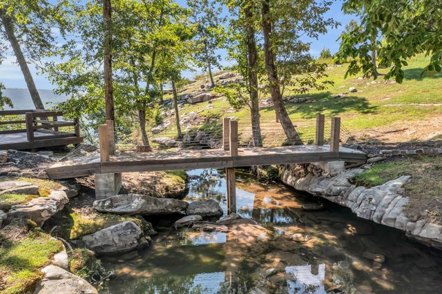 405 Boone Pass, Jasper, TN 37347