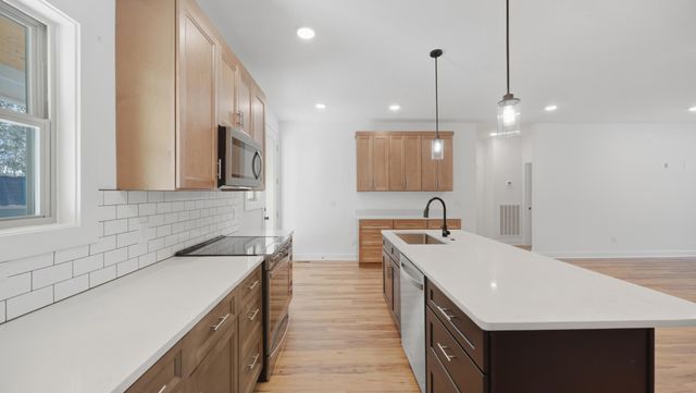 405 Boone Pass, Jasper, TN 37347