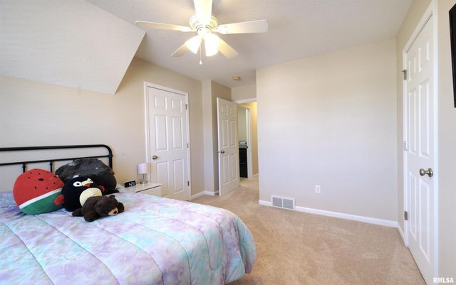 1917 11TH Street, Camanche, IA 52730