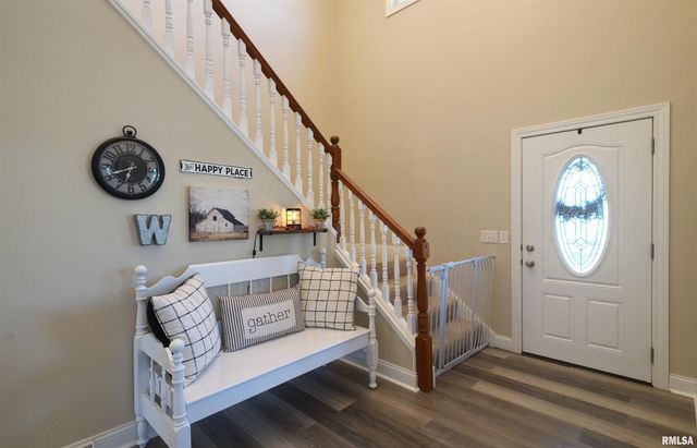 1917 11TH Street, Camanche, IA 52730